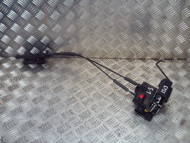 2018 HYUNDAI I10 FRONT LEFT PASSENEGER SIDE DOOR LOCK MECHANISM 81310-B9110 OEM - Image 3