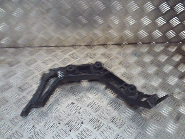 2012 GENUINE VW GOLF MK6 REAR RIGHT DRIVER SIDE BUMPER BRACKET 5K6807394 - Image 2