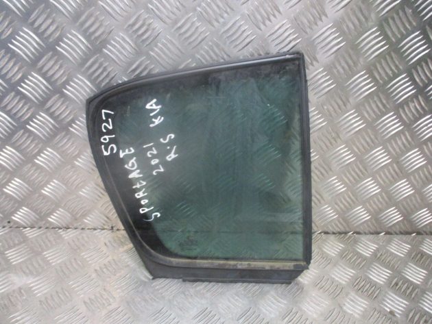 2021 GENUINE KIA SPORTAGE REAR RIGHT DRIVER SIDE QUARTER WINDOW GLASS OSR - Image 2
