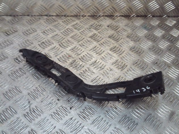 2014 GENUINE VW POLO 6R PASSENGER SIDE REAR BUMPER BRACKET 6R6807393A