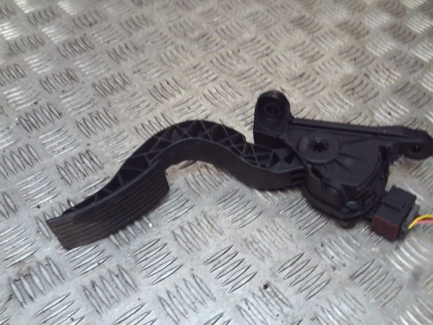 2018 GENUINE HYUNDAI I10 PETROL ACCELERATOR THROTTLE GAS PEDAL 32700-XXXX - Image 3