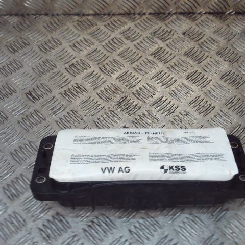 2015 GENUINE SEAT LEON FRONT LEFT PASSENGER SIDE DASHBOARD BAG 5F0880204A