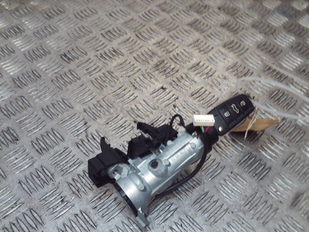 2017 GENUINE AUDI A3 8V IGNITION BARREL & KEY 5Q0905865 1K0905851 - Image 2