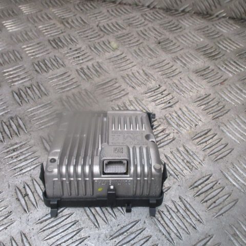 2015 GENUINE TOYOTA AVENSIS FRONT WINDSCREEN CAMERA MODULE UNIT 8818105010