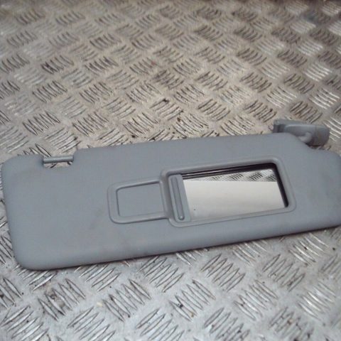 2017 GENUINE AUDI A3 8V FRONT RIGHT DRIVER SIDE SIDE SUNVISOR 8V2857552