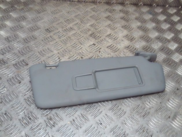 2017 GENUINE AUDI A3 8V FRONT RIGHT DRIVER SIDE SIDE SUNVISOR 8V2857552 - Image 3