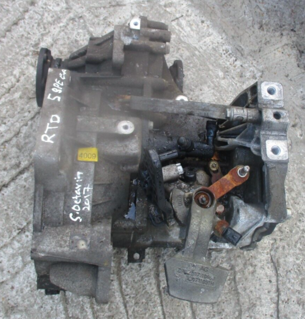 2017 GENUINE SKODA OCTAVIA 1.6 TDI 5 SPEED MANUAL TRANSMISION CODE RTD GEAR BOX - Image 2