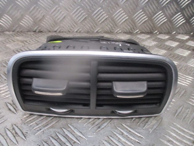 2017 GENUINE AUDI A6  REAR CENTRE CONSOLE HEATER AIRVENTS 4G0819203 - Image 2