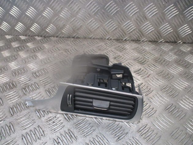2017 GENUINE AUDI A6 FRONT RIGHT DRIVER SIDE HEATER AC AIRVENTS 4G0820902 - Image 2