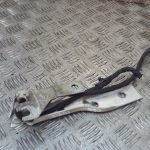 2014 GENUINE VW POLO FRONT RIGHT DRIVER SIDE BONNET HINGE 6R0823302A