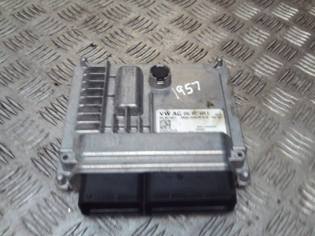 2017 GENUINE AUDI A3 8V ENGINE ECU CONTROL MODULE 04L907445E