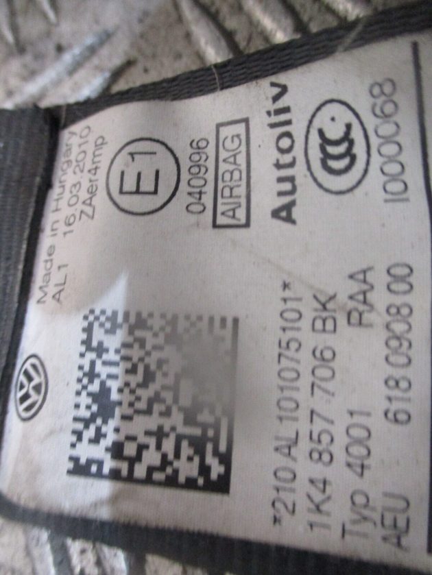 2012 GENUINE VW GOLF MK6 FRONT RIGHT DRIVER SIDE SEAT BELT 1K4857706BK - Image 3