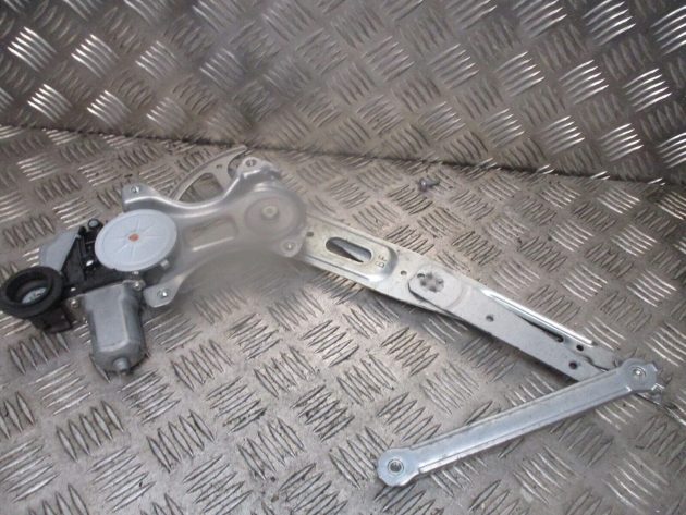 2012 TOYOTA PRIUS FRONT LEFT PASSENGER DOOR WINDOW REGULATOR MOTOR 8572047110 - Image 3