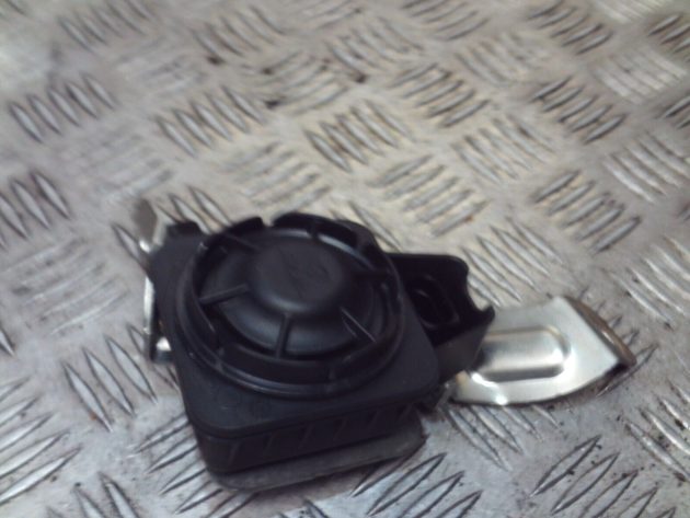 2017 GENUINE AUDI A3 8V SIREN ALARM HORN SIGNAL WITH MOUNT BRACKET 8V2951285 - Image 2