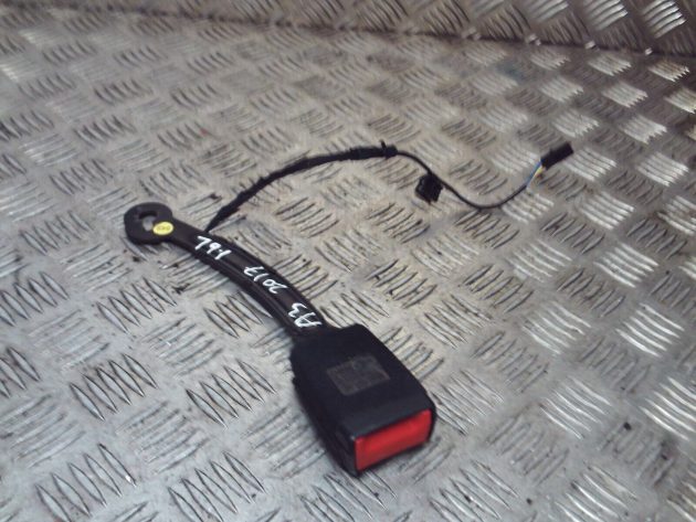 2017 AUDI A3 8V FRONT LEFT PASSENGER SIDE SEAT BELT BUCKLE STALK 8V0857755G - Image 2