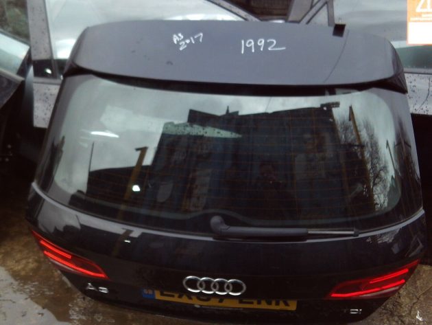 2017 GENUINE AUDI A3 8V HATCHBACK REAR SHELL TAILGATE BOOTLID - Image 2