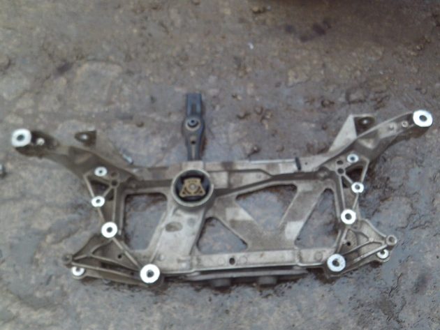 2017 GENUINE AUDI A3 8V 1.6 TDI FRONT ALUMINIUM SUBFRAME - Image 2