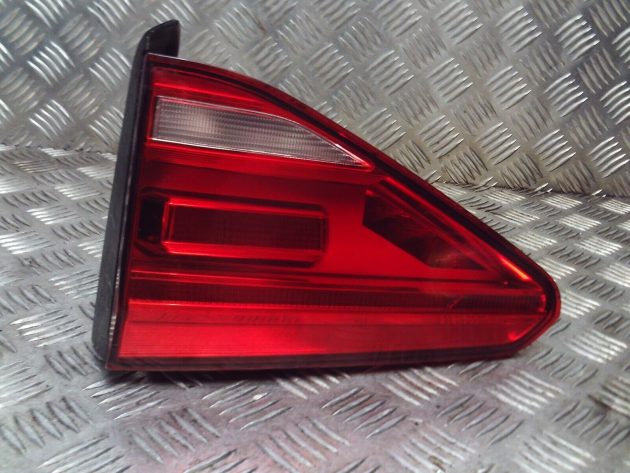 2018 GENUINE VW TOURAN REAR RIGHT DRIVER SIDE INNER TAILLIGHT LAMP 5TA945094E
