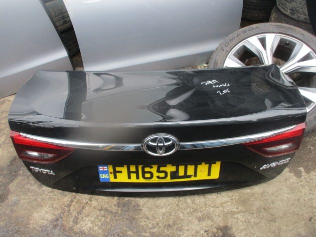 2015 GENUINE TOYOTA AVENSIS SALOON REAR BARE SHELL TAILGATE BOOTLID - Image 2