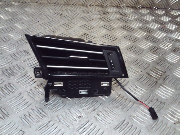 2017 GENUINE VW PASSAT B8 FRONT RIGHT DRIVER SIDE DASHBOARD AIRVENT 3G2819702 - Image 2
