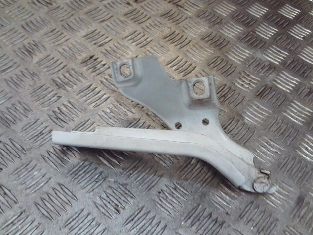 2017 GENUINE VW PASSAT B8 FRONT RIGHT DRIVER BONNET HINGE 3G0823302