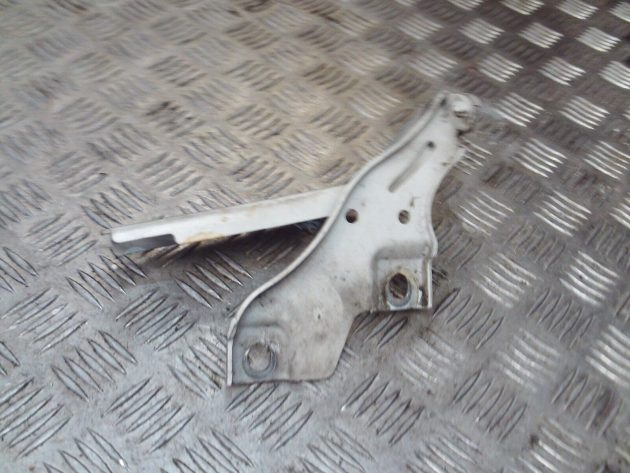 2017 GENUINE VW PASSAT B8 FRONT RIGHT DRIVER BONNET HINGE 3G0823302 - Image 3
