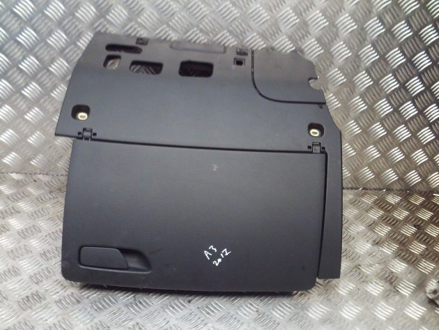 2017 GENUINE AUDI A3 8V GLOVE BOX STORAGE DEPARTMENT 8V2857557