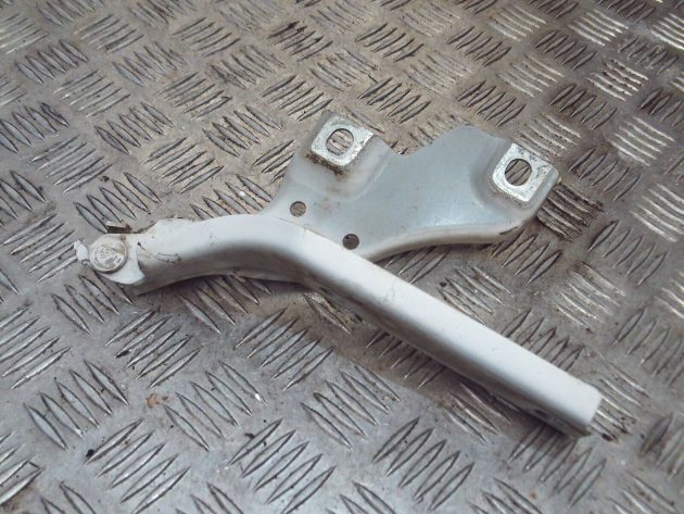 2017 GENUINE VW PASSAT B8 FRONT LEFT PASSENGER SIDE BONNET HINGE 3G0823301