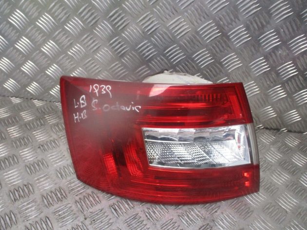 2016 GENUINE SKODA OCTAVIA REAR LEFT PASSENGER SIDE BODY TAILLIGHT LAMP