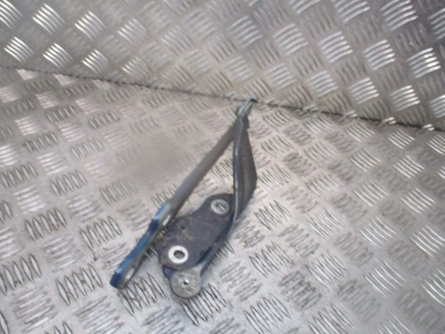2016 GENUINE SKODA OCTAVIA FRONT LEFT PASSENGER SIDE BONNET HINGE 5E0823301 - Image 2