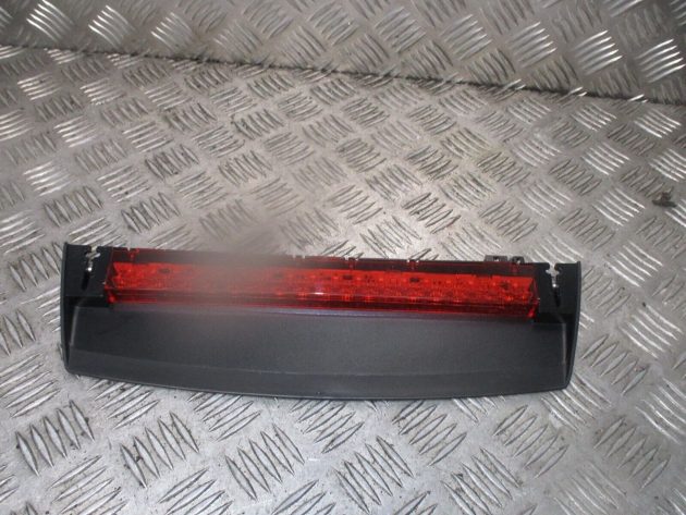 2016 GENUINE AUDI A6 SALOON 4G THIRD HIGH LEVEL BRAKE LIGHT LAMP 4G5945097A - Image 2