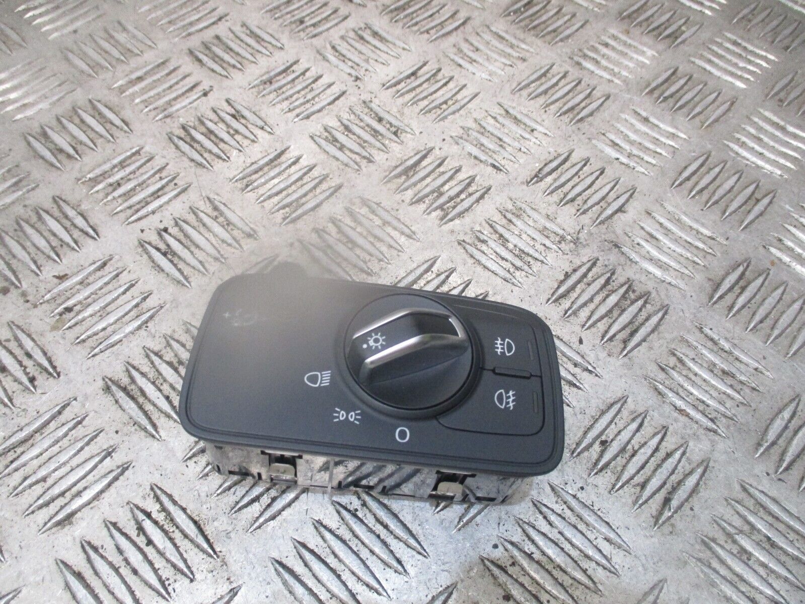 2016 GENUINE AUDI A3 8V MULTI HEADLIGHT FOG LIGHT CONTROL SWITCH 8V0941531AC