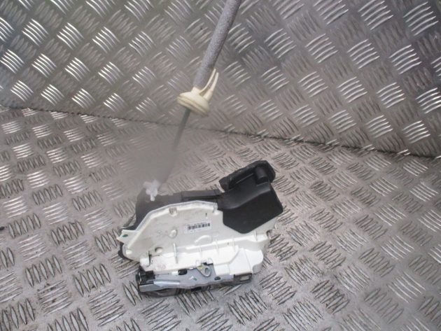 2016 SKODA OCTAVIA REAR LEFT PASSENGER SIDE DOOR LOCK MECHANISM 5E0839015 OEM - Image 2