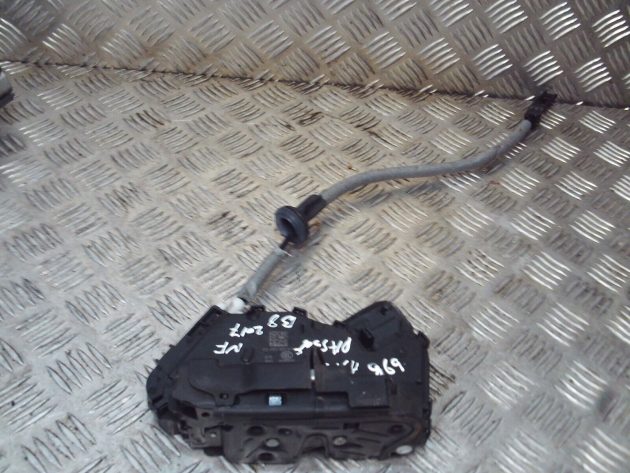 2017 VW PASSAT B8 FRONT LEFT PASSENGER SIDE DOOR LOCK MECHANISM 5TC837015 OEM - Image 3