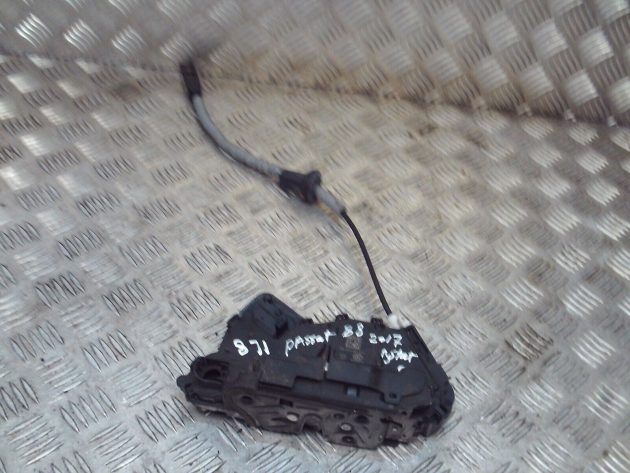 2017 GENUINE VW PASSAT B8 FRONT RIGHT DRIVER SIDE DOOR LOCK MECHANISM 5TC837016 - Image 3