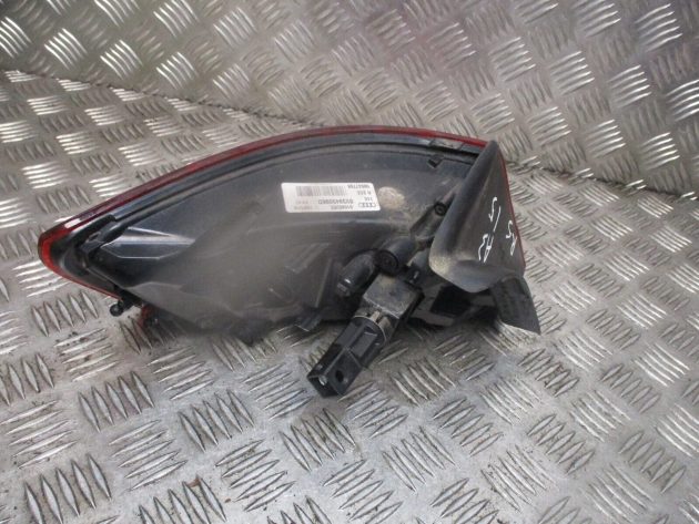 2015 AUDI A3 8V 3DOOR REAR RIGHT DRIVER SIDE BODY TAILLIGHT LAMP 8V3945096D OEM - Image 4