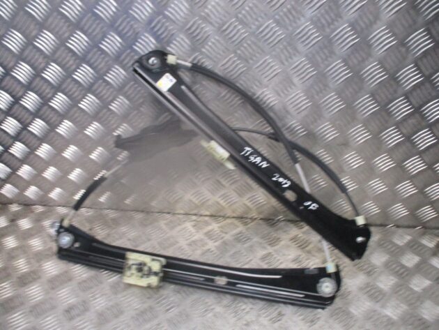 2018 GENUINE VW TIGUAN FRONT RIGHT DRIVER SIDE DOOR WINDOW REGULATOR 5NA837462A