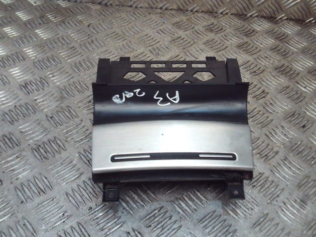2012 GENUINE AUDI A3 8P CENTRE CONSOLE ASHTRAY 8P0857951