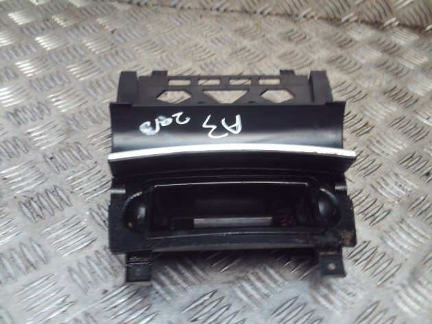 2012 GENUINE AUDI A3 8P CENTRE CONSOLE ASHTRAY 8P0857951 - Image 3