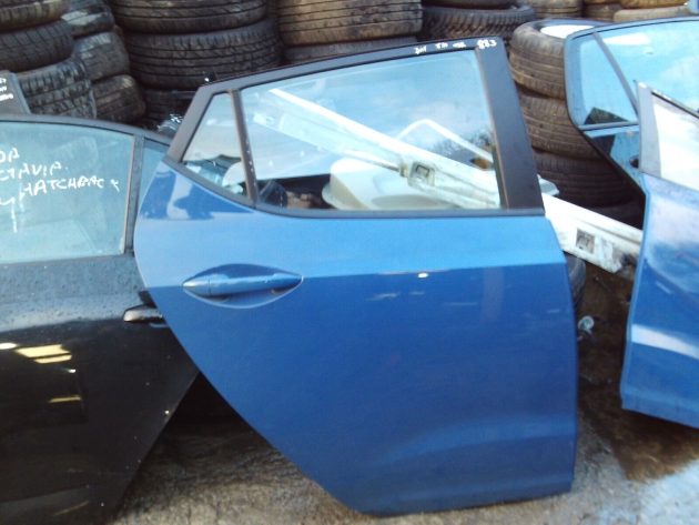 2016 GENUINE HYUNDAI I10 REAR RIGHT DRIVER SIDE BARE SHELL DOOR OSR - Image 3