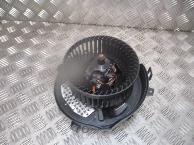 2015 GENUINE AUDI A3 8V HEATER BLOWER MOTOR FAN 5Q0907521C