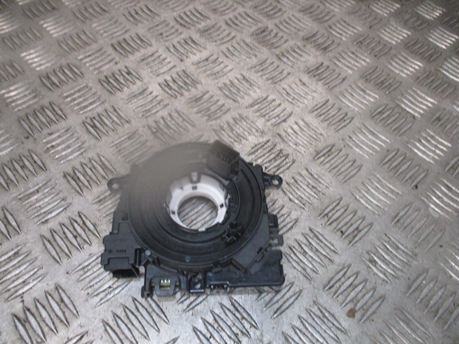 2015 GENUINE AUDI A3 8V STEERING WHEEL SLIP RING SQUIB 5Q1953549