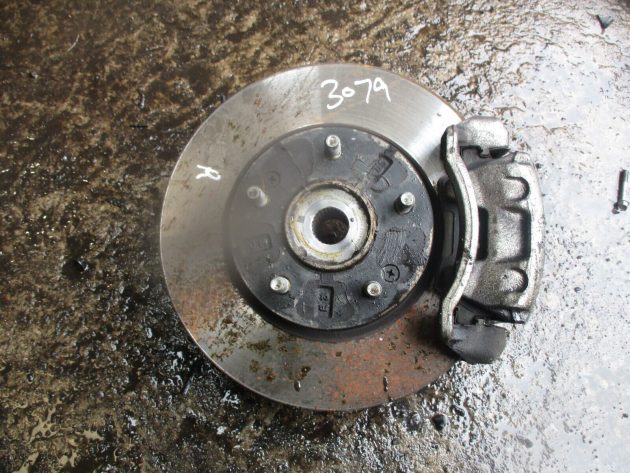 2019 GENUINE HYUNDAI IONIQ 1.8 HYBRID FRONT RIGHT DRIVER SIDE HUB OSF