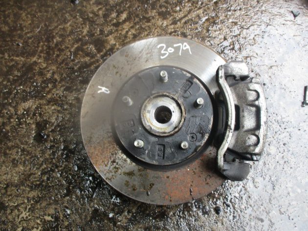 2019 GENUINE HYUNDAI IONIQ 1.8 HYBRID FRONT RIGHT DRIVER SIDE HUB OSF - Image 2