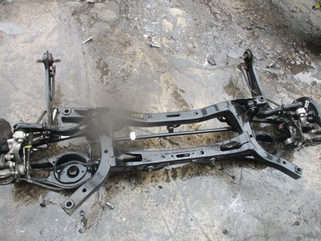 2019 GENUINE HYUNDAI IONIQ HYBRID REAR COMPLETE AXLE - Image 5