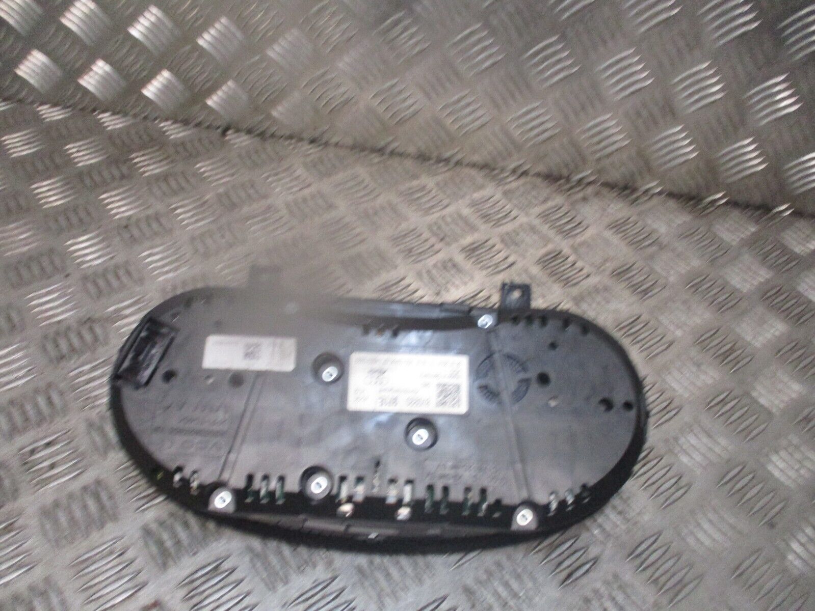 2015 GENUINE AUDI A3 8V SPEEDOMETER INSTRUMRNT CLUSTER CLOCK 8V0920971E - Image 3