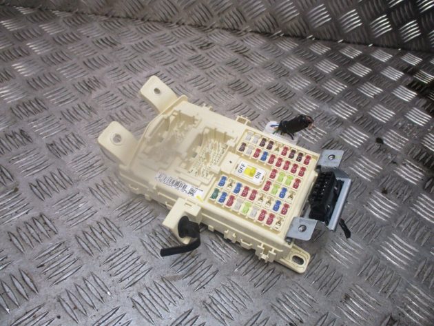 2016 GENUINE HYUNDAI I10 1.0 PETROL BCM BODY CONTROL MODULE FUSE BOX 91952-B9110 - Image 3