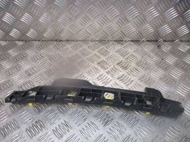 2019 HYUNDAI IQNIQ REAR LEFT PASSENGER SIDE BUMPER MOUNT BRACKET 86613G2000 OEM - Image 3