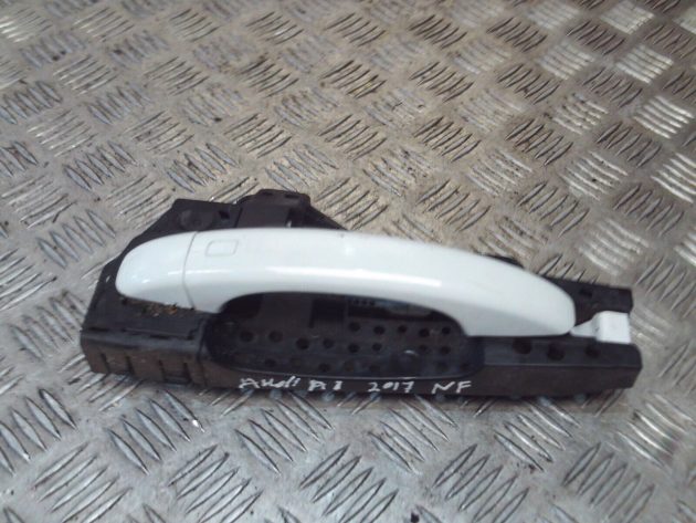 2017 GENUINE AUDI A1 FRONT LEFT PASSENGER SIDE EXTERIOR DOOR HANDLE 8T0837885B - Image 3