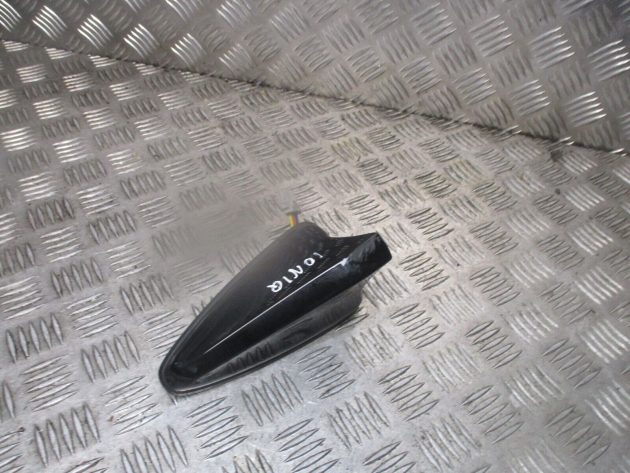 2019 GENUINE HYUNDAI IQNIQ SHARK FIN AERIAL ROOF ANTENNA 96210G2570 - Image 2